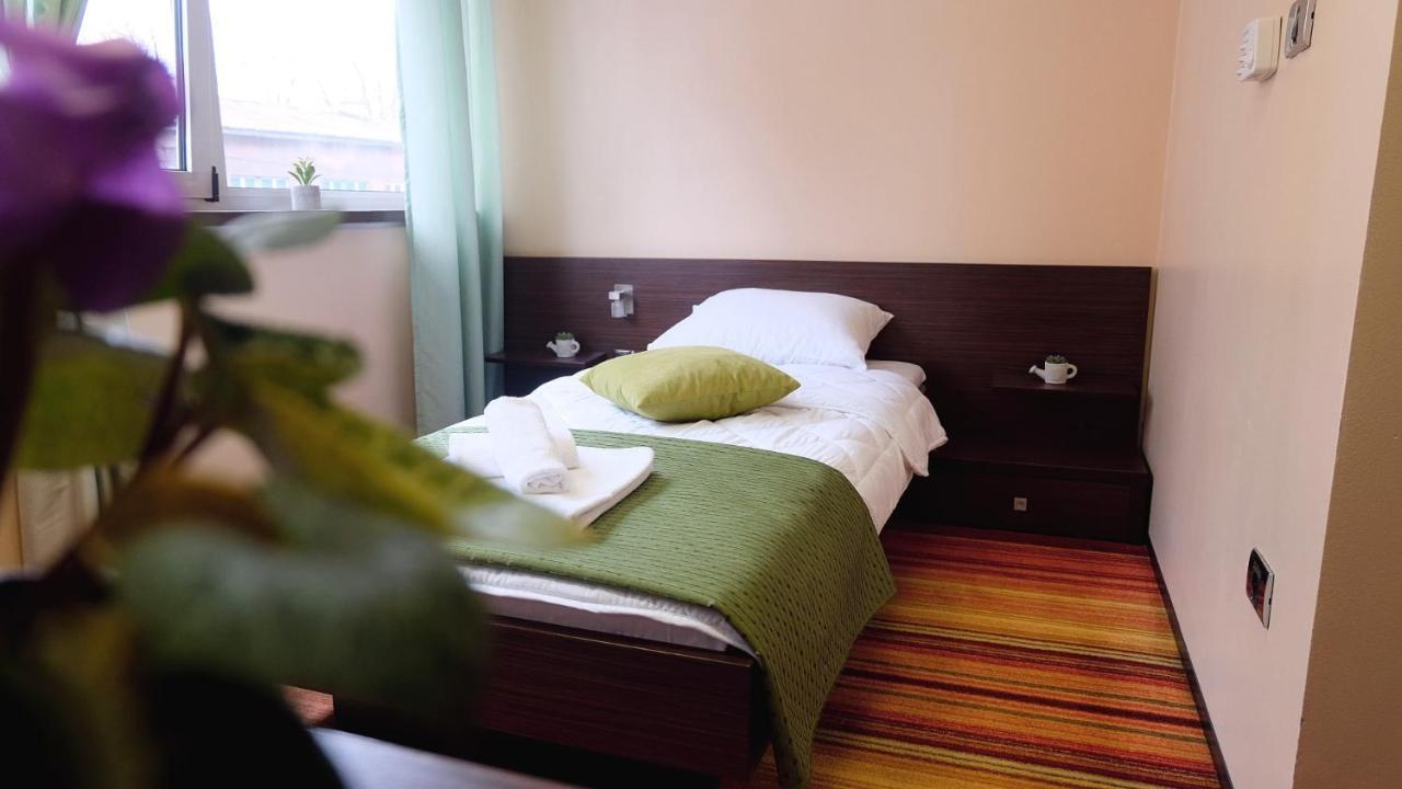 Motel Richi Zenica Esterno foto